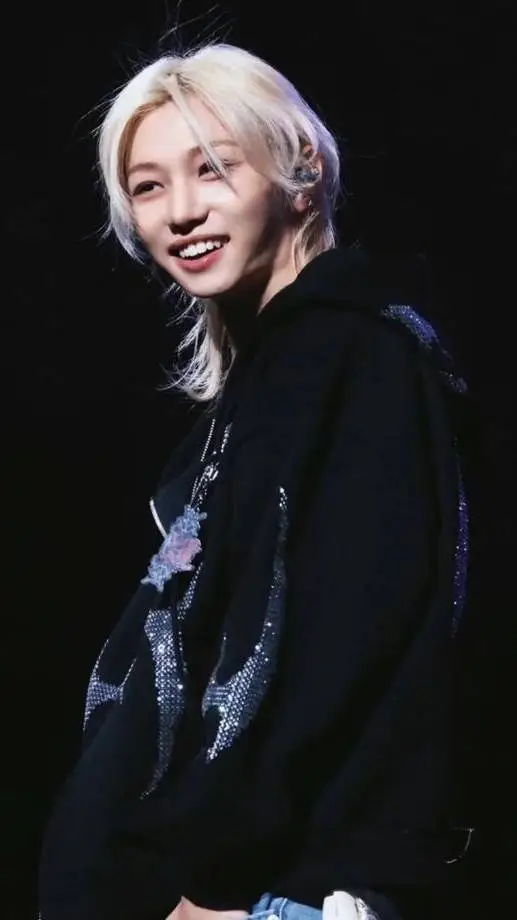 ai character: Felix  background