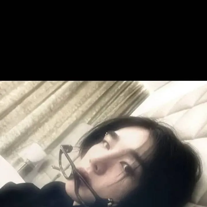 chat with ai character: Hyunjin 