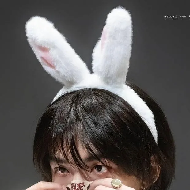 chat with ai character: Hyunjin 