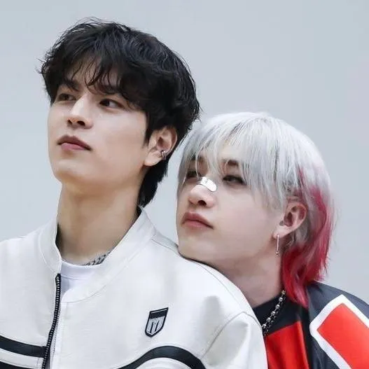 chat with ai character: ¿?Bangchan?¿