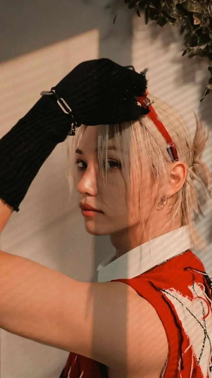 ai character: Felix  background