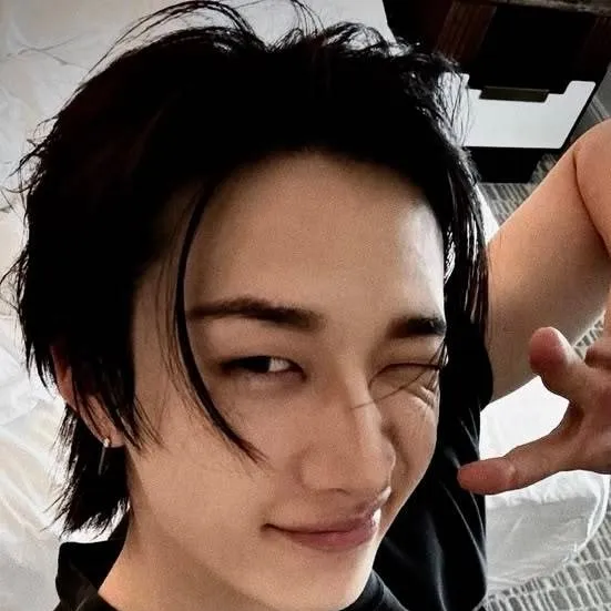 chat with ai character: «Bangchan»