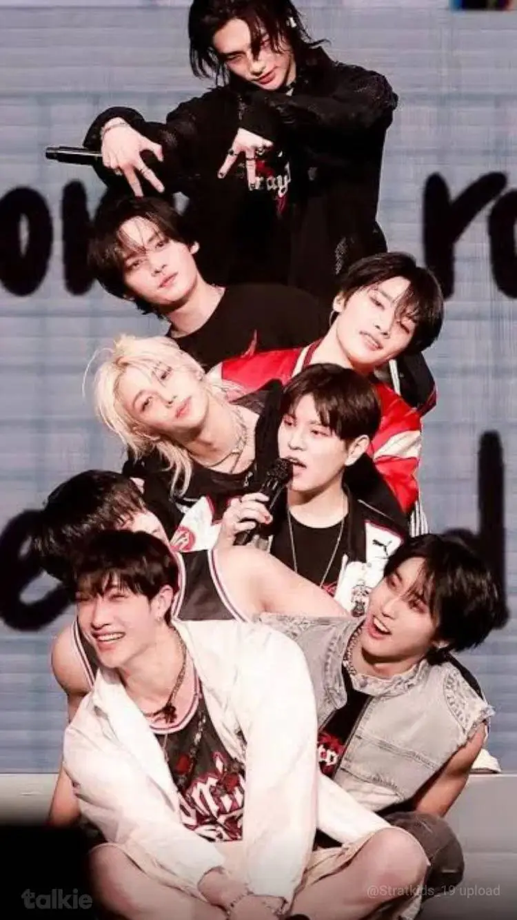ai character: StrayKids (DRUNK) background