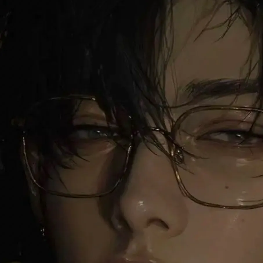 chat with ai character: Zephyr 