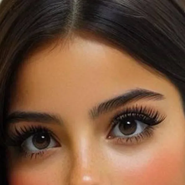 chat with ai character: Reni