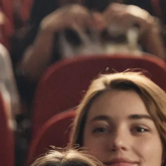 chat with ai character: Friends 