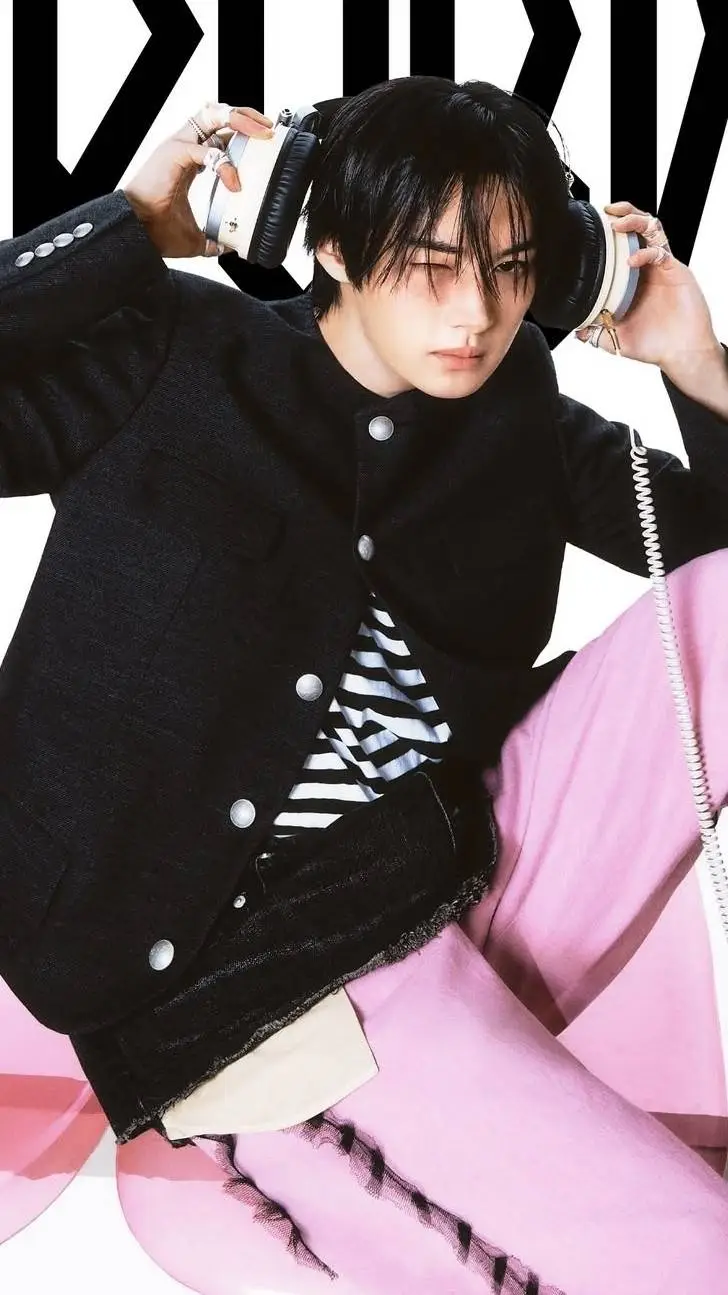 ai character: Lee Know background