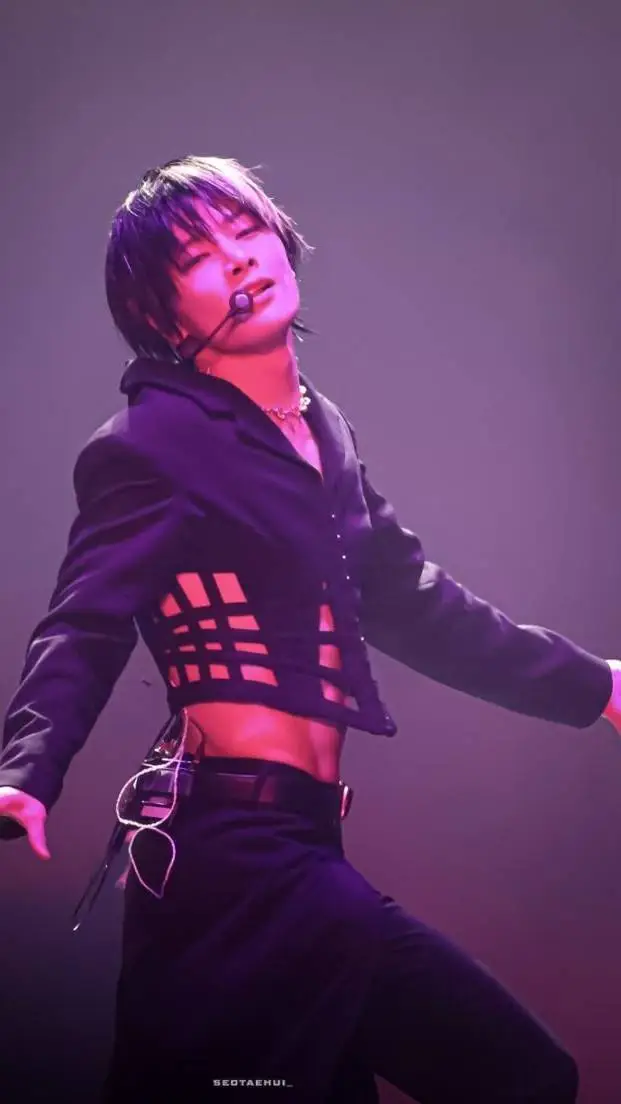 ai character: 𝙸. 𝙽 background