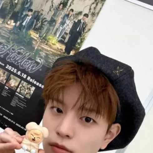 chat with ai character: ʚ✰Seungmin✰ɞ