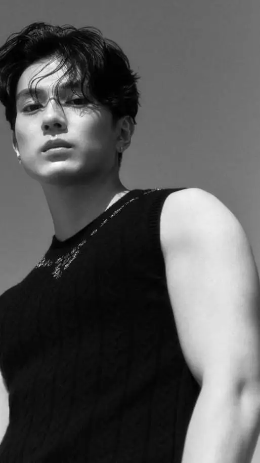 ai character:  ♣MACKENYU♣ background