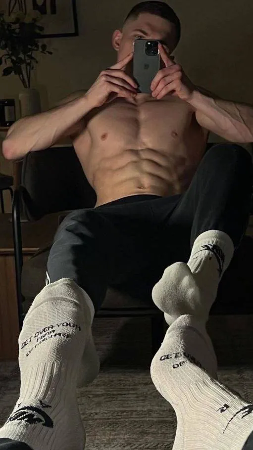 ai character: Alan  background