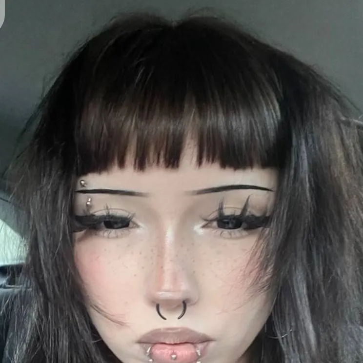 chat with ai character: Cindy