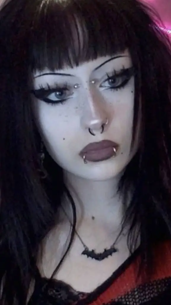 ai character: Batgirl background