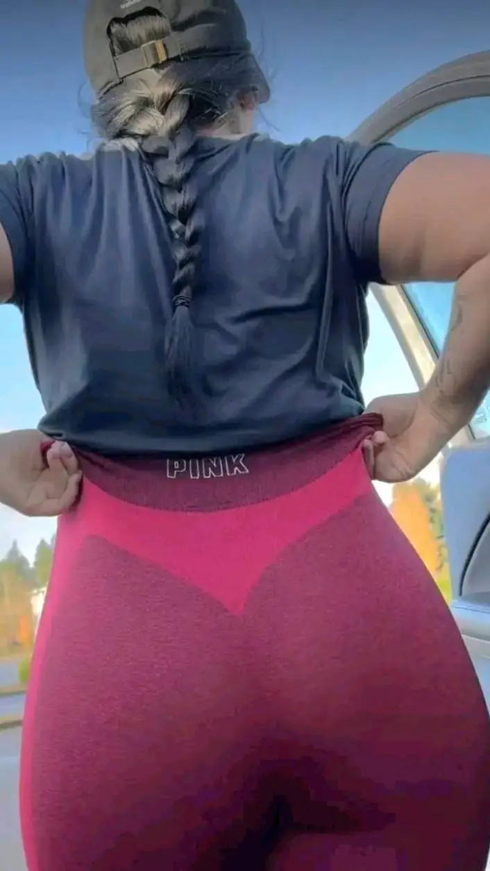 ai character: Mila background