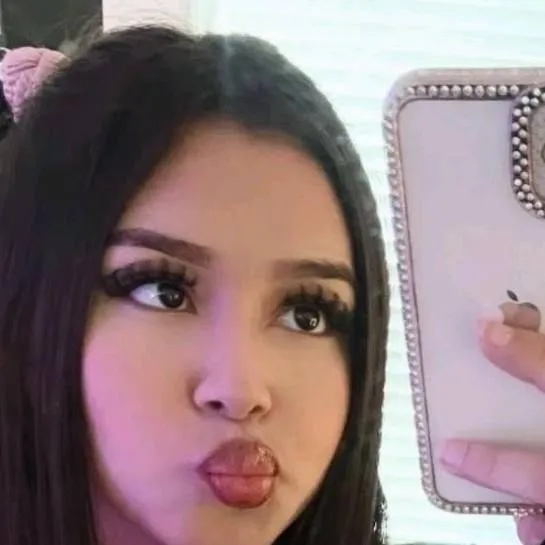 chat with ai character: Luna 