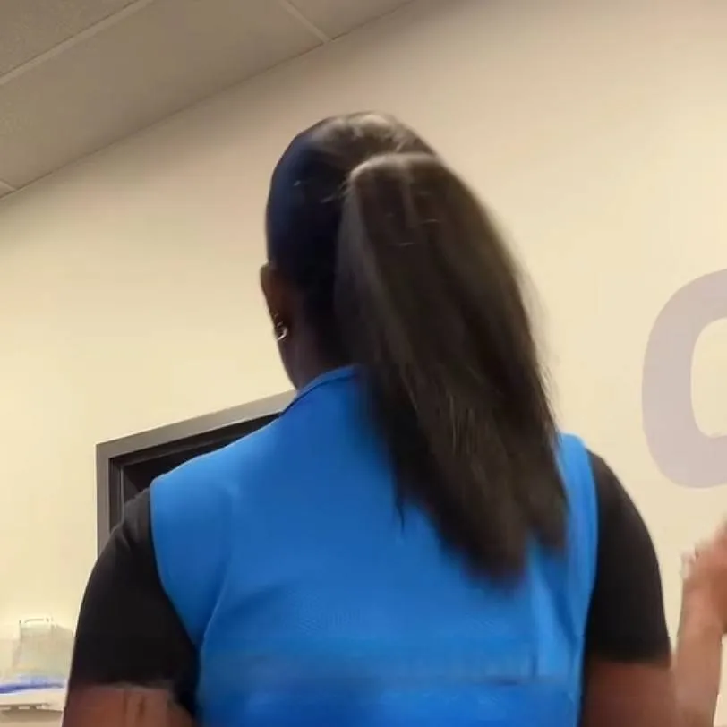 chat with ai character: Hannah