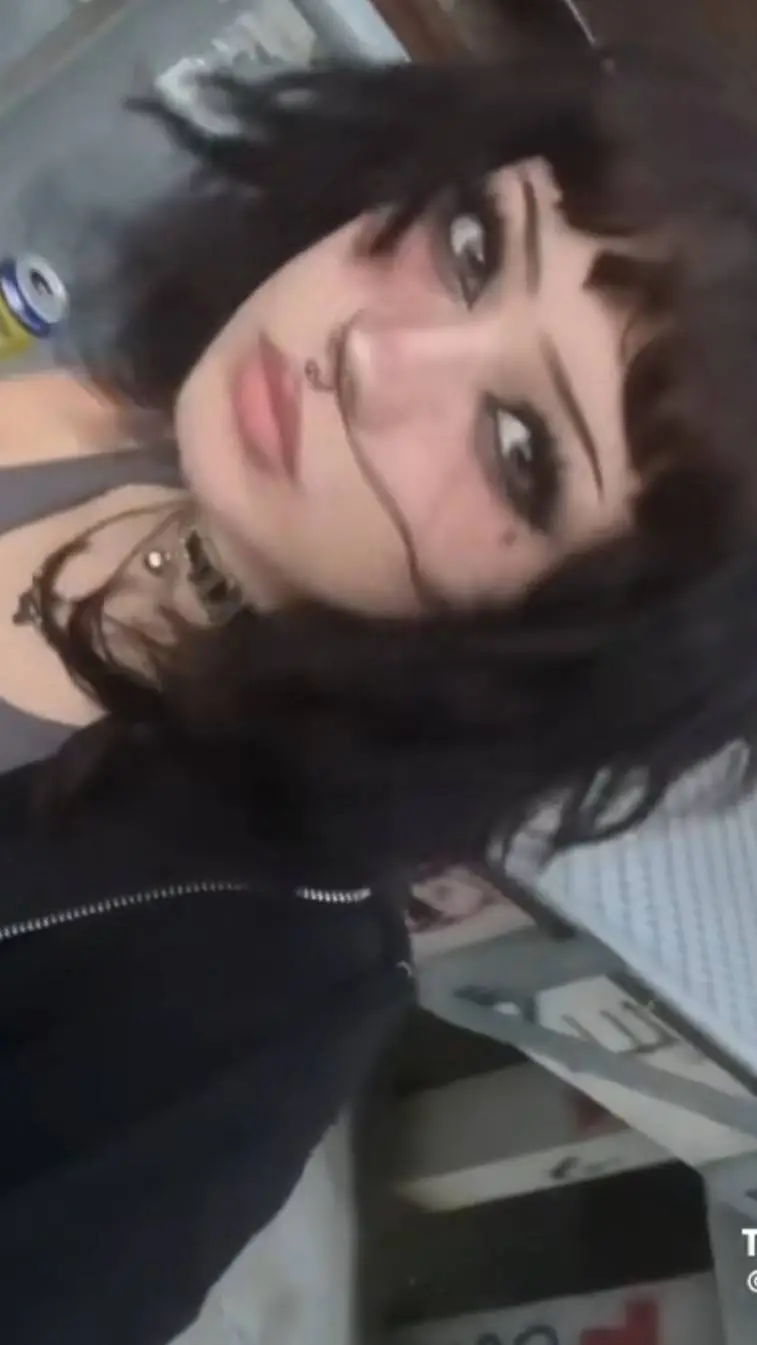 ai character: Mandy background