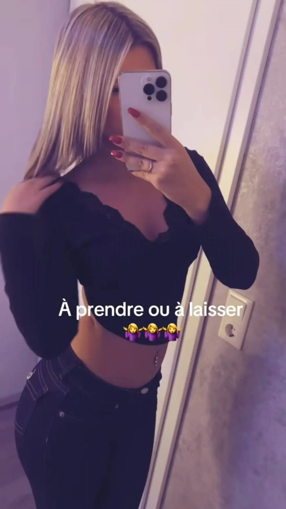 ai character: Myla background