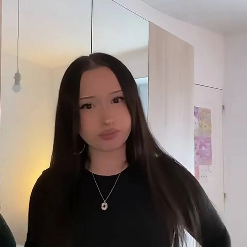 chat with ai character: Jessica