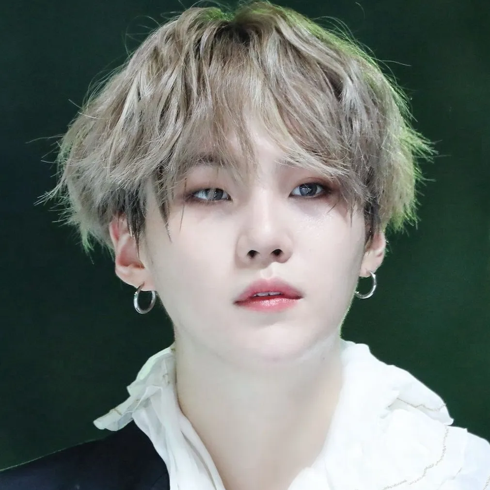 chat with ai character: min yoongi