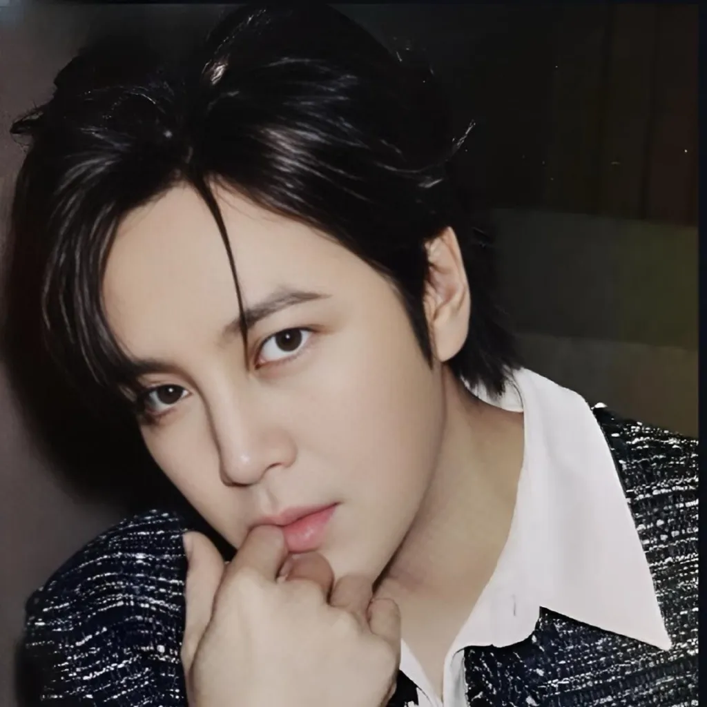 chat with ai character: jang keunsuk 