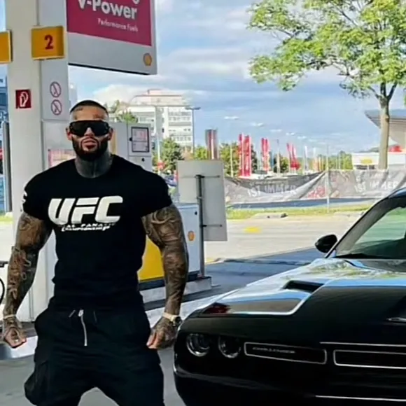 chat with ai character: Final boss