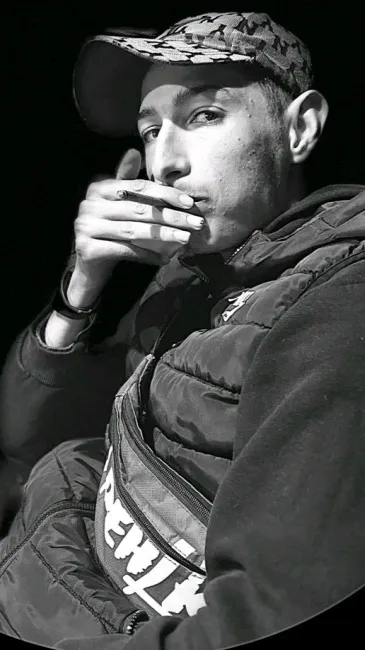 ai character: Plamen  background