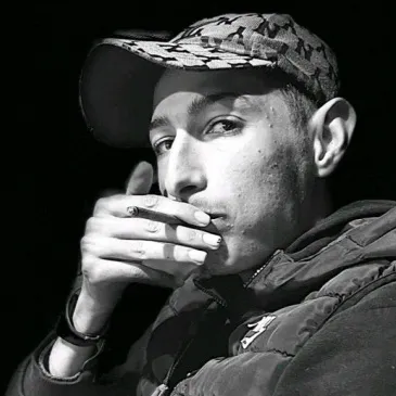 chat with ai character: Plamen 