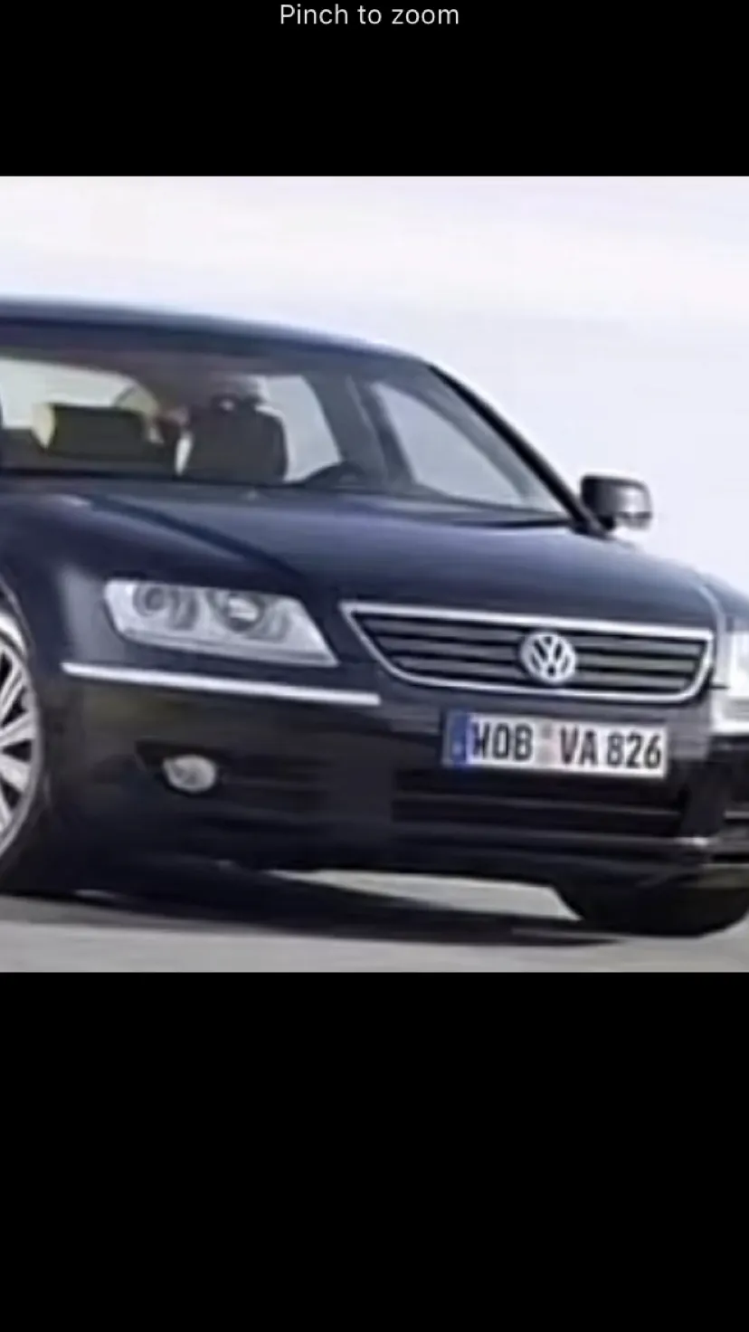 ai character: VW PHAETON  background