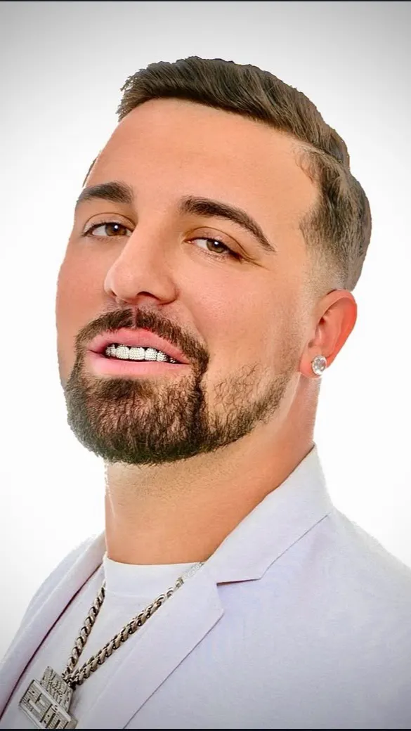 ai character: Gio Kay  background