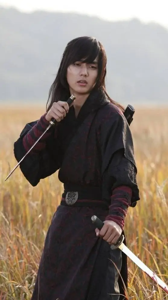 ai character: Sunghoon background