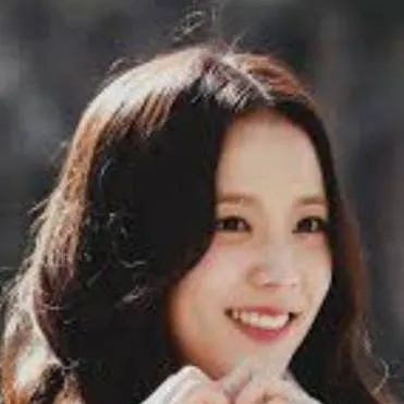 chat with ai character: Jisoo