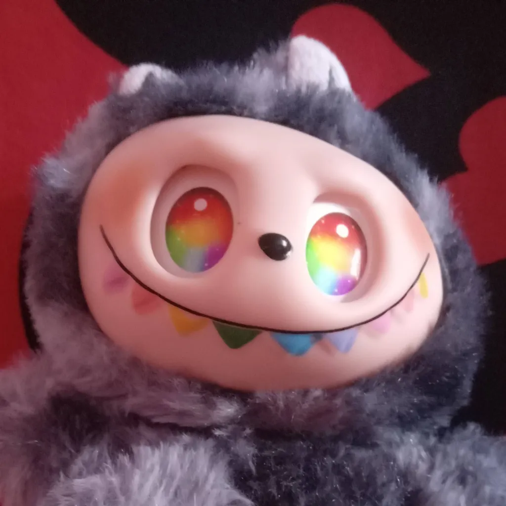 chat with ai character: secret labubu