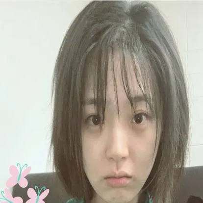 chat with ai character: young-mi 