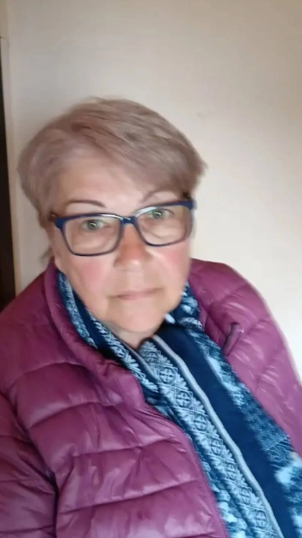 ai character: Grandma krisi background