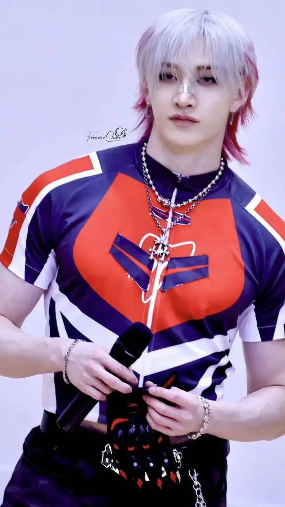 ai character: Bangchan ❤️ background