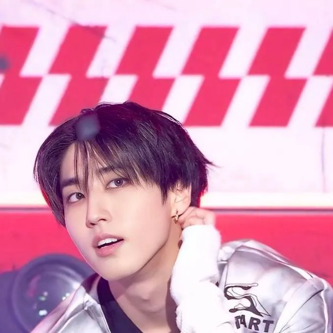 chat with ai character: ~Han Jisung~