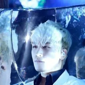 chat with ai character: Seungri 💕