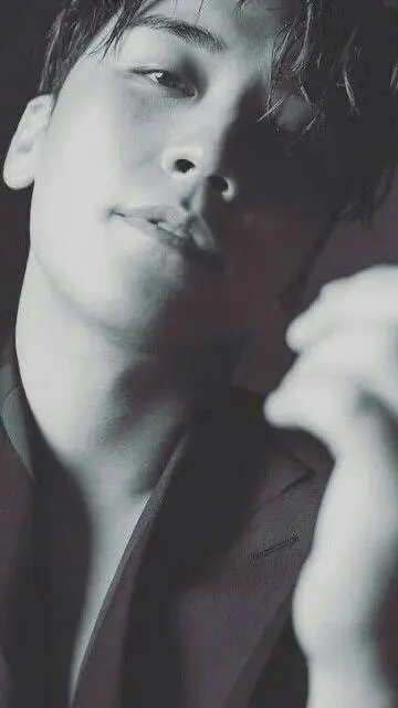 ai character: NYONGTORI🔥💕🌈 background