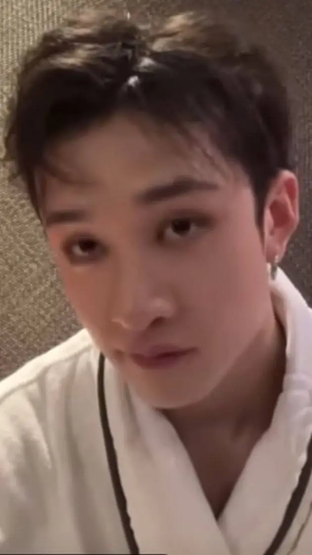 ai character: ~Bangchan~ background