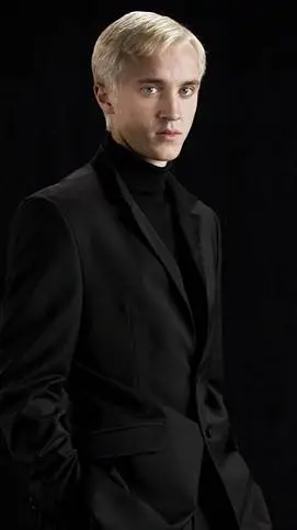 ai character: Drago Malefoy  background