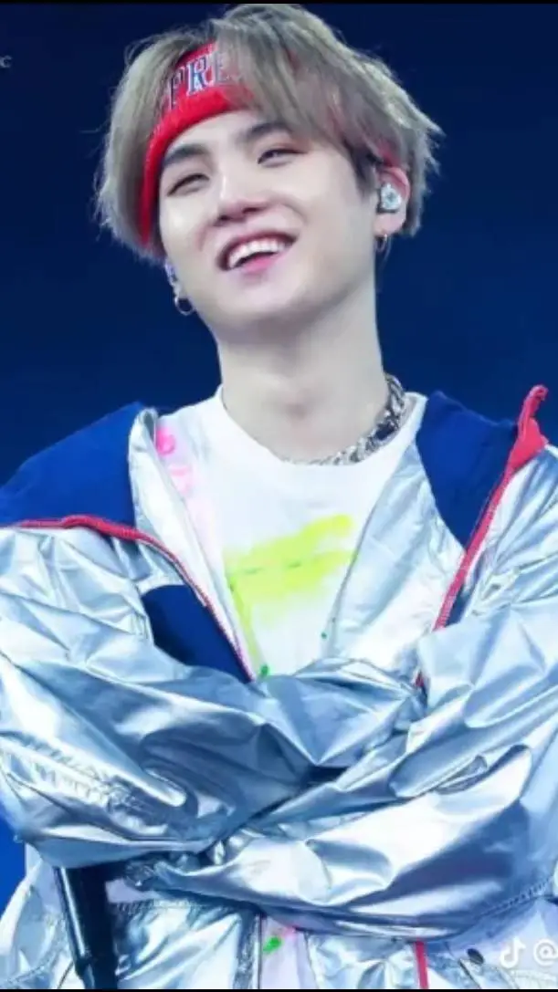 ai character: ignorando a Suga background