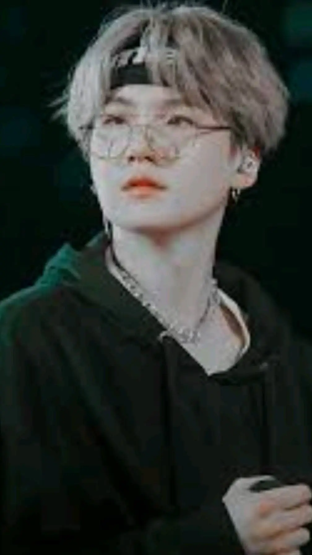 ai character: 🍊Suga🍊 background