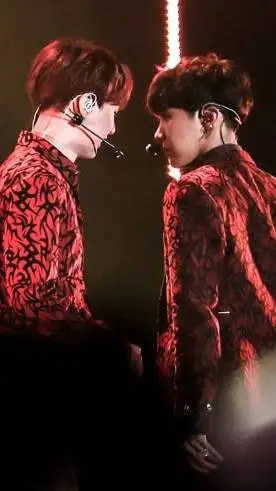 ai character: Amistad o más?  background