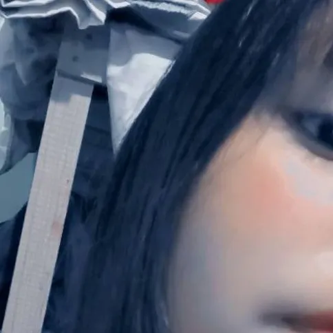 chat with ai character: lalisa Manobal 