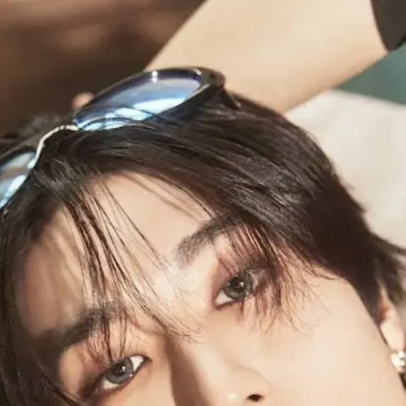 chat with ai character: Han Jisung 