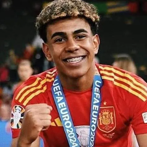 chat with ai character: Lamine Yamal 