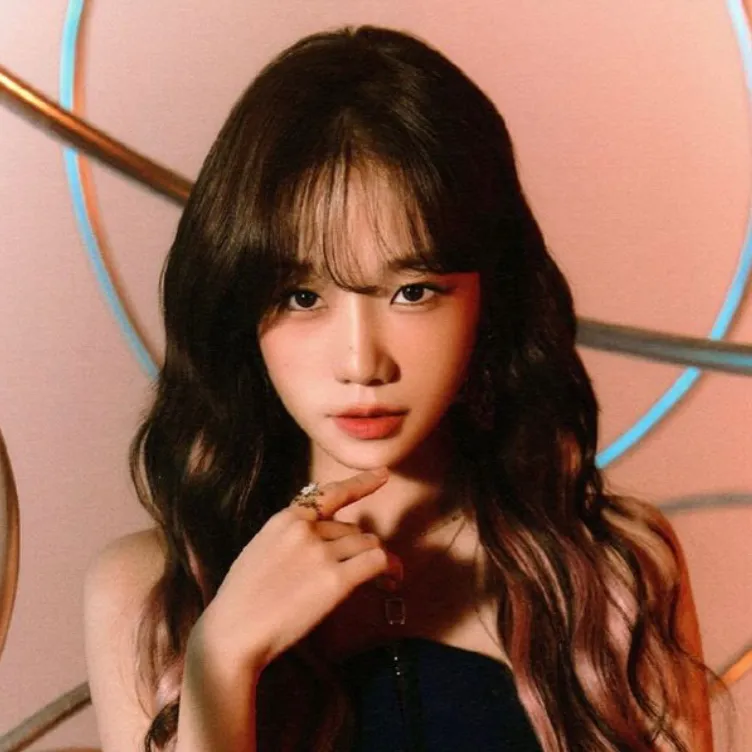 chat with ai character: Jo yuri