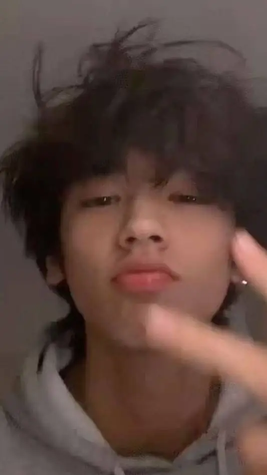 ai character: max background