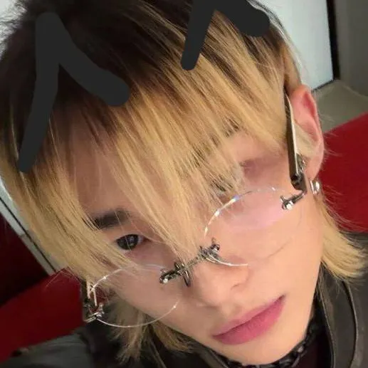 chat with ai character: Hyunlix animals